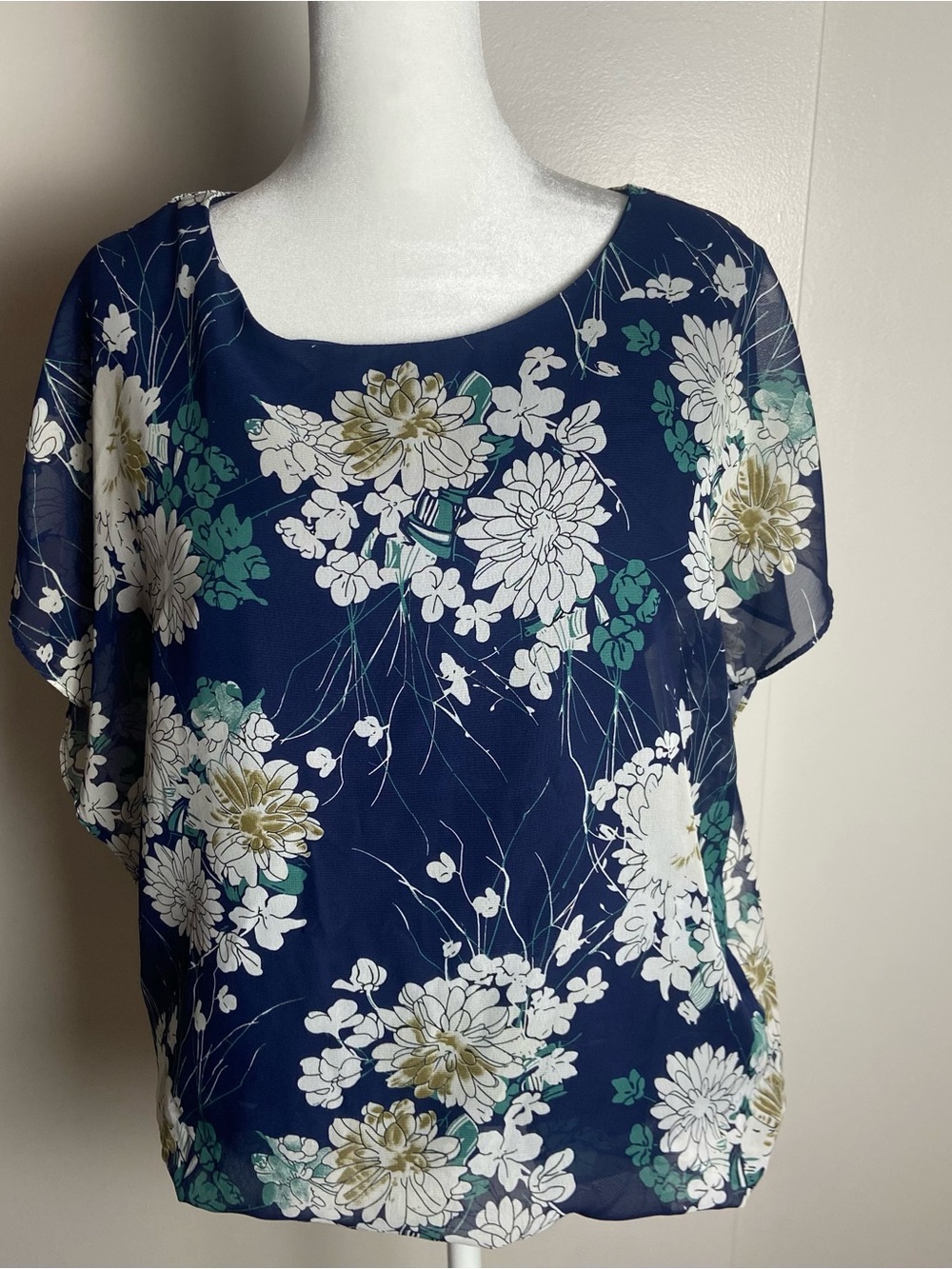 Women’s Navy Floral Chiffon Blouse - Elegant Short Sleeve Top